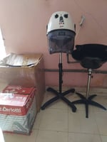 Matériels de coiffeur femme neufs - casques et plus