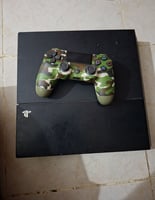 Console de jeu PS4 en excellent état