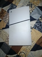 PS5 neuve en excellent &eacute;tat