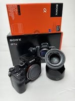 Sony Alpha A7 IV avec objectif 28-70 mm, &eacute;tat neuf