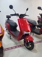 Scooter &eacute;lectrique neuf Huaihai, 80km autonomie, design urbain