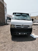 Toyota Hiace H200 en bon &eacute;tat - Fourgon/Minibus