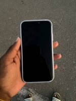 iPhone 11 capacit&eacute; bact&eacute;rie 100% stockage 128 gb prix n&eacute;gociable