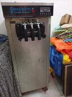 Machine &agrave; Glace en parfait &eacute;tat, prix n&eacute;gociable