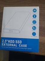 Bo&icirc;tier + disque dur 1 To int&eacute;gr&eacute; pour stockage et sauvegarde de donn&eacute;es