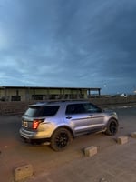 Ford Explorer Luxe 4x4 AWD SUV haut de gamme