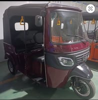 Moto Tricycle Bajaj Kavaki en vente