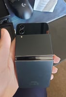 Samsung ZFlip 4, 8 Go RAM, 128 Go stockage, écouteurs inclus