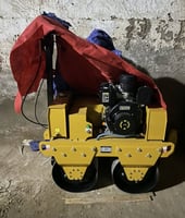 Compacteur Rouleau Vibrant Diesel avec Remorque - 550kg