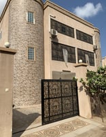 Appartements rénovés à Salines Ouest, proche Bawadi Mall