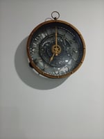 Jolie horloge 24cm de diamètre