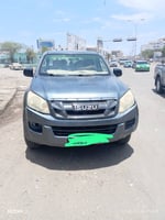 Isuzu avec climatisation, en excellent état