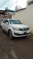 Toyota Fortuner 2015 GCC, Boîte Automatique, 180k km, Essence