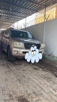 Toyota V8 2011 diesel boîte manuelle bien entretenue