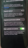 iPhone 12 en bon état capacité batterie 84%