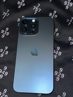 iPhone 15 Pro Max 256 Go bleu titane avec garantie Dubaï