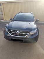 Renault Duster 2023 diesel 4x4 en très bon état