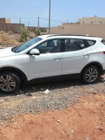 Hyundai Santa Fe 2016, diesel, climatisation fonctionnelle
