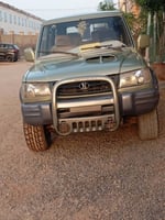 Hyundai Galloper 4x4 robuste en bon état