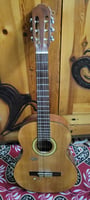 Guitare classique espagnole professionnelle avec son pur