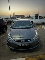 Hyundai Accent 2016 diesel boîte automatique fiable et confortable