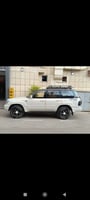 Toyota Land Cruiser 1999, automatique, climatisation en parfait état