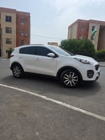Kia Sportage 2018, diesel, boîte automatique, en excellent état