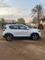 Kia Sonet 2024 essence 1.5L, manuel, full option neuf