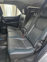 Toyota Fortuner automatique, sièges cuir, options premium