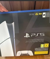 PlayStation 5 neuve, état impeccable, console dernière génération