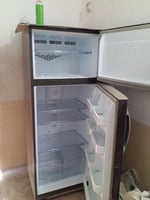 Réfrigérateur neuf jamais utilisé