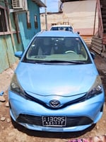 Toyota Vitz essence, climatisation, boîte automatique