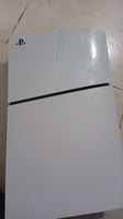 PS5 Slim avec manette noire, état parfait, 7 mois d'usage
