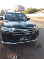Toyota Land Cruiser V8, boîte manuelle, bon état
