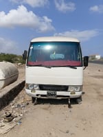 Bus Mitsubishi Rosa 35 places confortable et bien équipé
