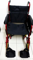 Fauteuil roulant manuel classique peu utilisé