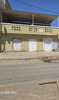 2 locaux commerciaux 20 m² avec sanitaires à If Iyo Aakhiiri