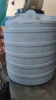 Réservoir d'eau blanc 500 litres en bon état