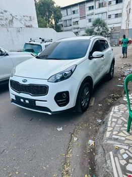 Location voitures 4x4 et tourisme - Hyundai Accent, Avante, Tucson, Kia