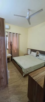 Appartement F4 meublé au Héron, haut standing avec parking et gardiennage inclus