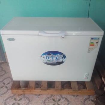 Réfrigérateur grande taille à prix négociable