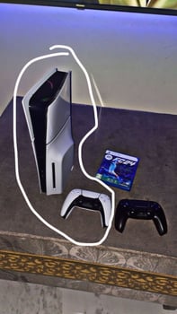 PS5 en excellent état avec manette incluse