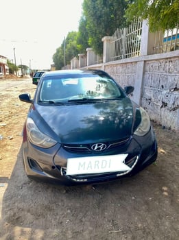 Hyundai Elantra Diesel, Transmission Manuelle, Prix Négociable