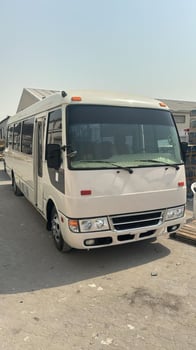 Location Bus Mitsubishi Rosa Climatisé 35 places