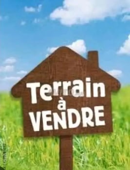 Terrain 120m² avec titre foncier à la cité Nasib