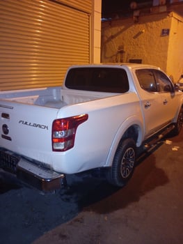 Mitsubishi Full Back Pick Up 2016, climatisé, en excellent état