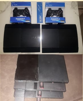 Playstation3 et 3 Console Playstation 2àvendre d'occasion avec tout accessoires et 15 jeux Et aussi Installation tout les jeux pour Playstation 4. 3 & 2