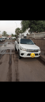 Toyota Hilux 2017, blanc, excellent état