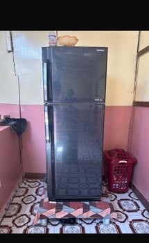 Frigo À vendre prix négociable