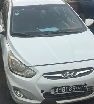 Hyundai Accent 2012, diesel, boîte automatique, bon état